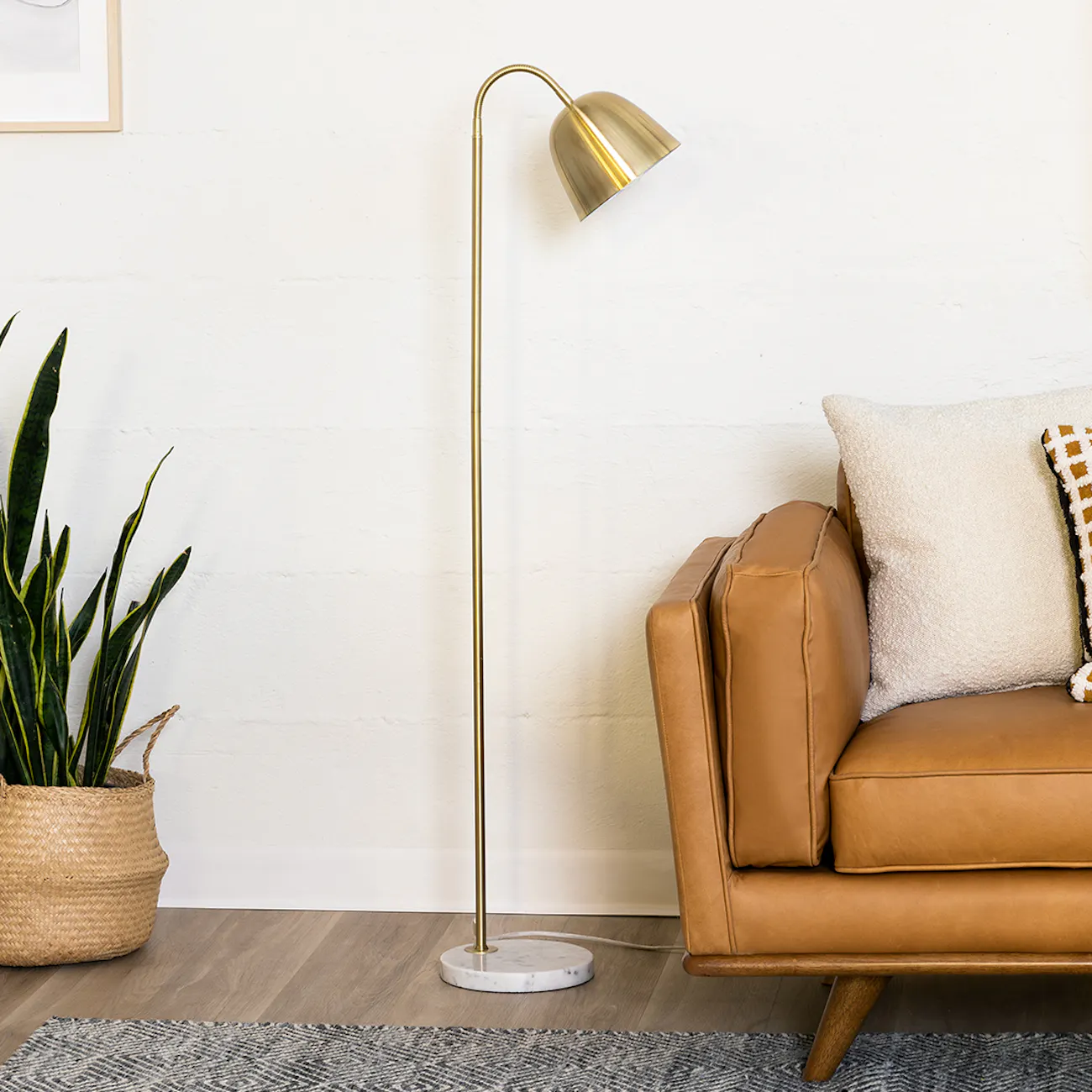 floor lamp