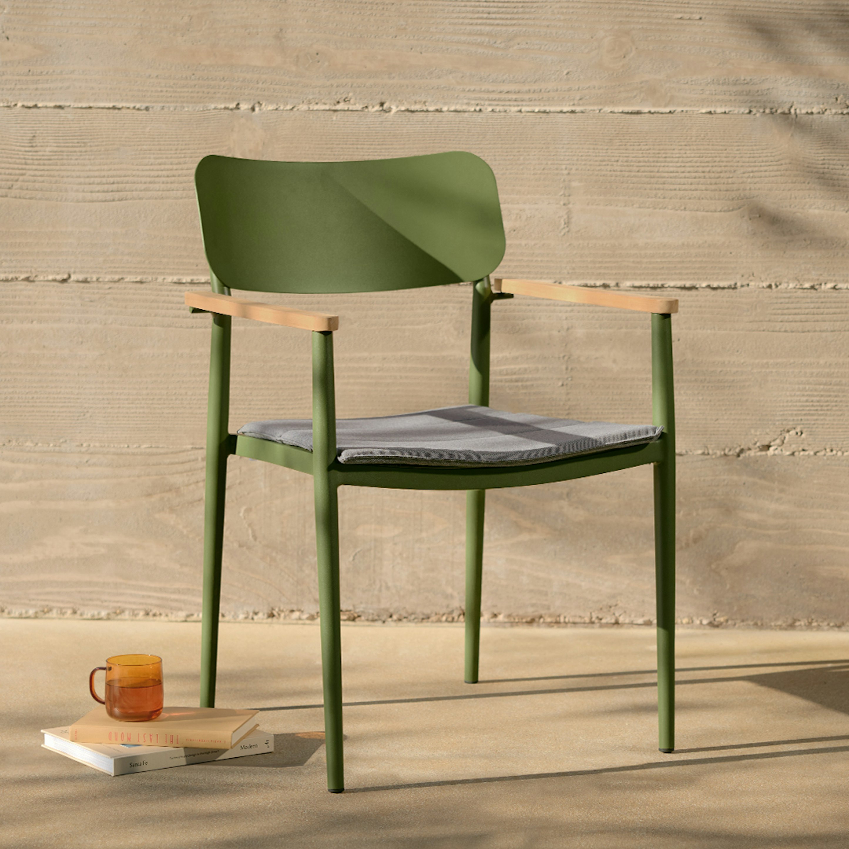 椅子 IDEE LANGUE STACKING CHAIR Green 在庫限り】LANGUE STACKING CHAIR Green｜リビング・ダイニング