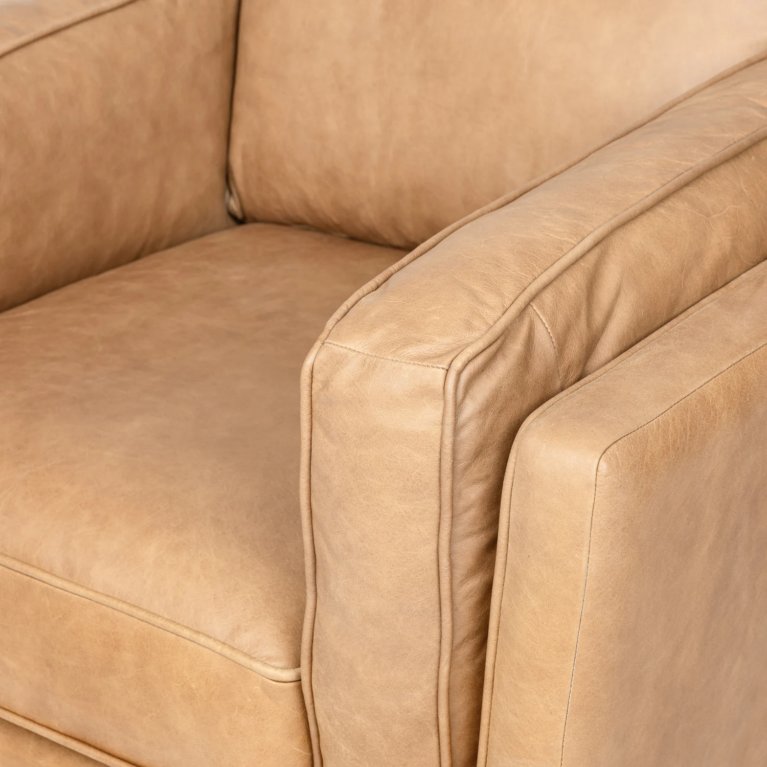 Timber 41" Leather Lounge Chair - Charme Tan