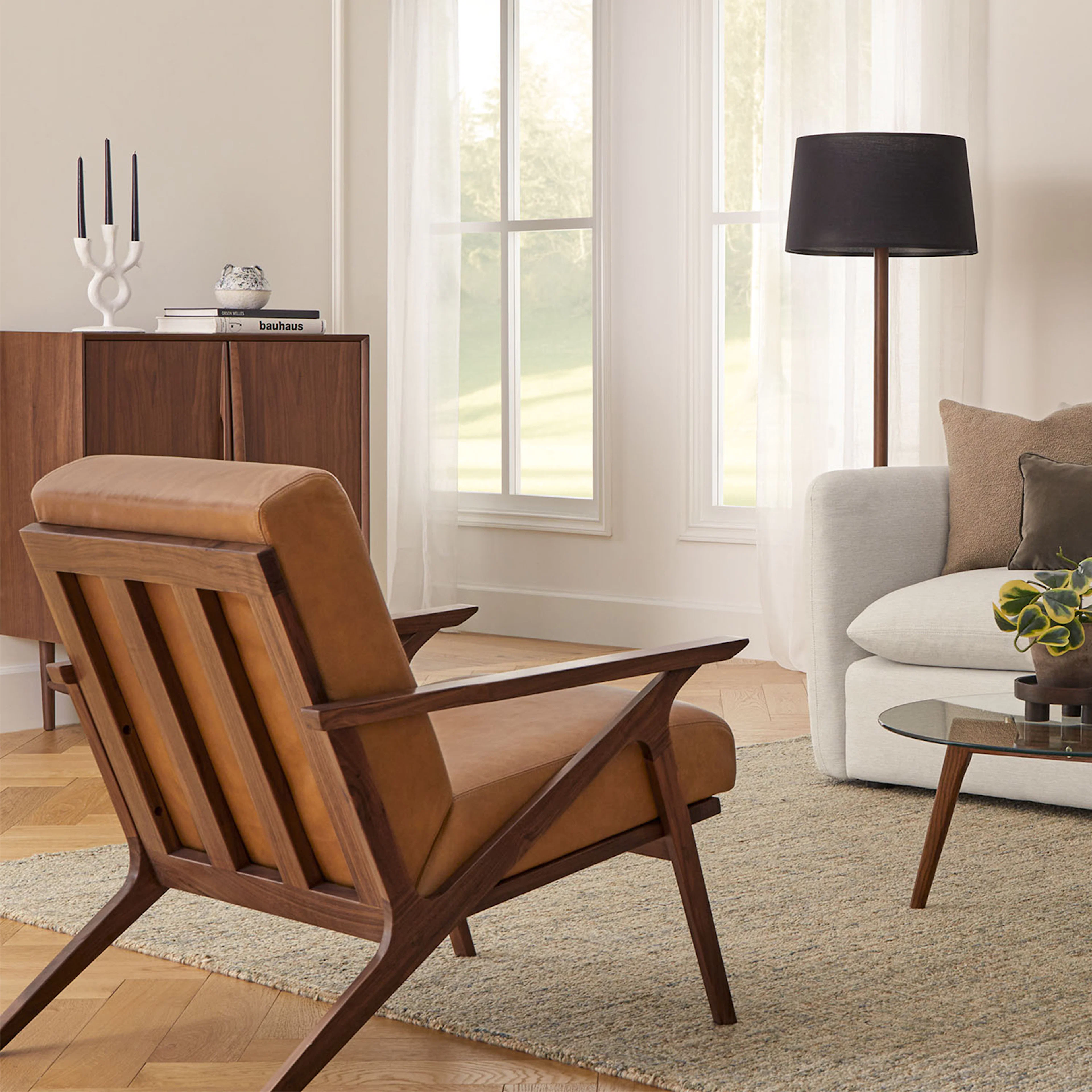 Otio 26" Leather Lounge Chair - Walnut & Toscana Tan