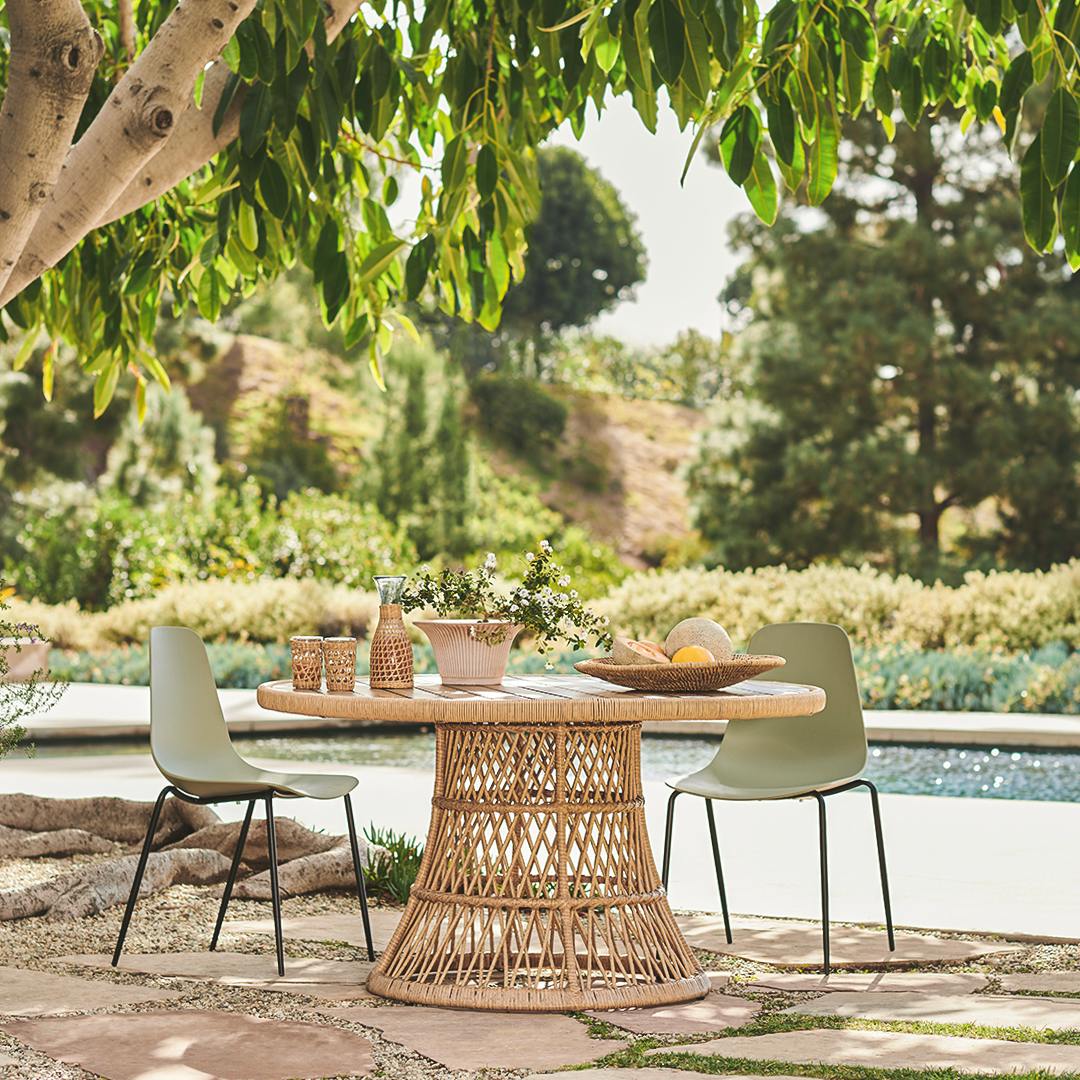 Article Calliope Dining Table - Thumbnail 3