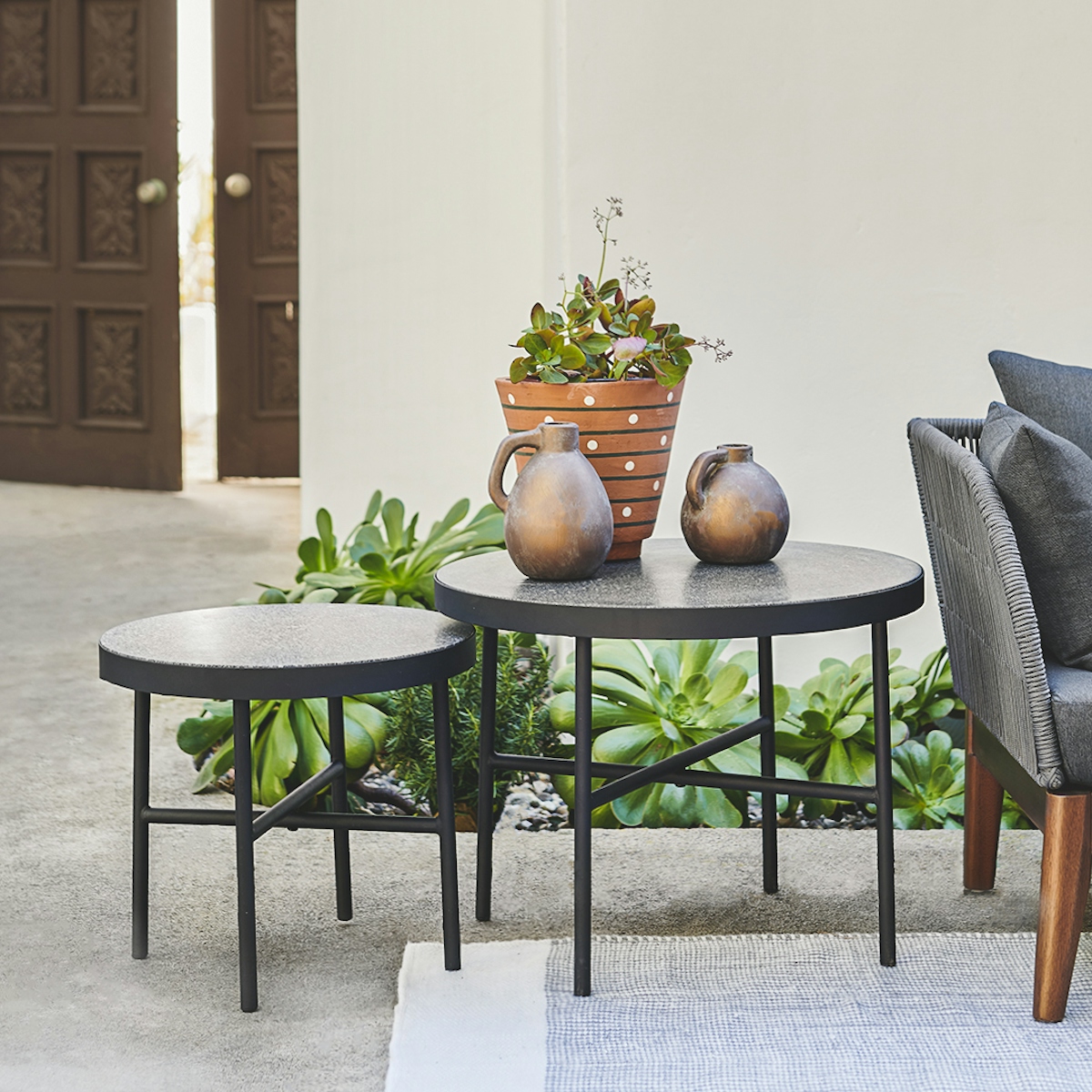 Black Powder Coated Steed & Granite Table Set Gera Article
