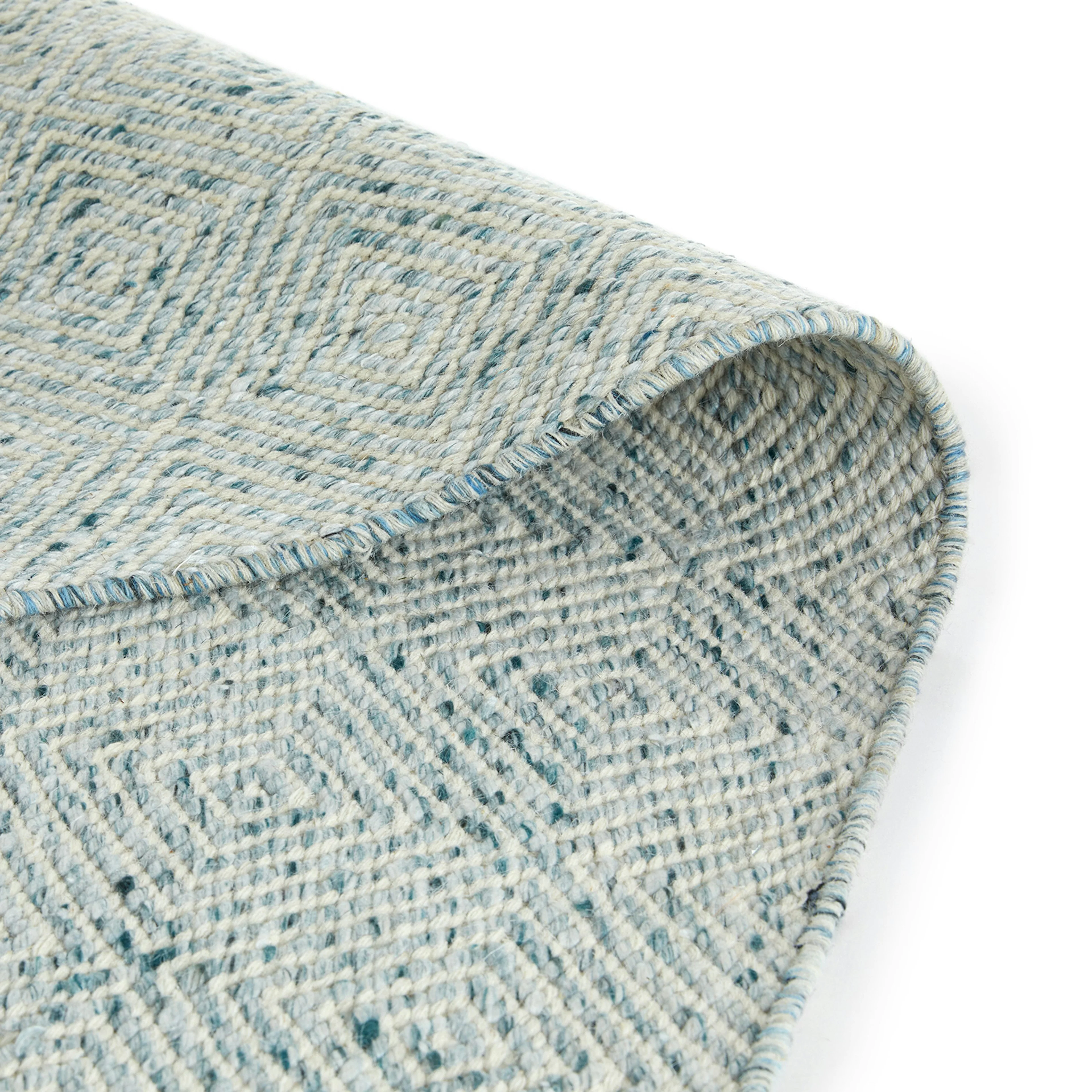 Bovi 8 x 10 Rug - Pearl Blue