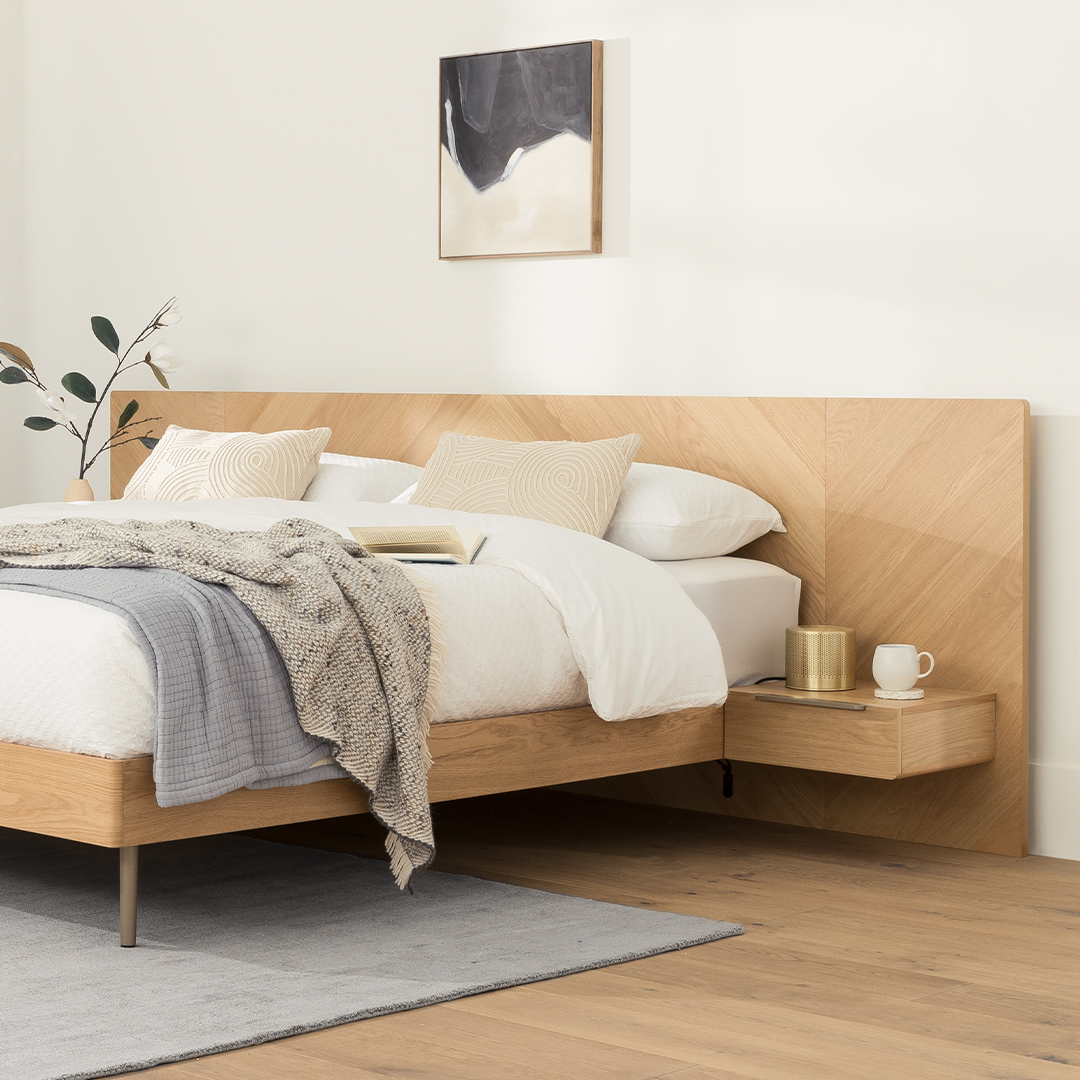 Nera Oak King sized Wood Bed Frame w Nightstands Article
