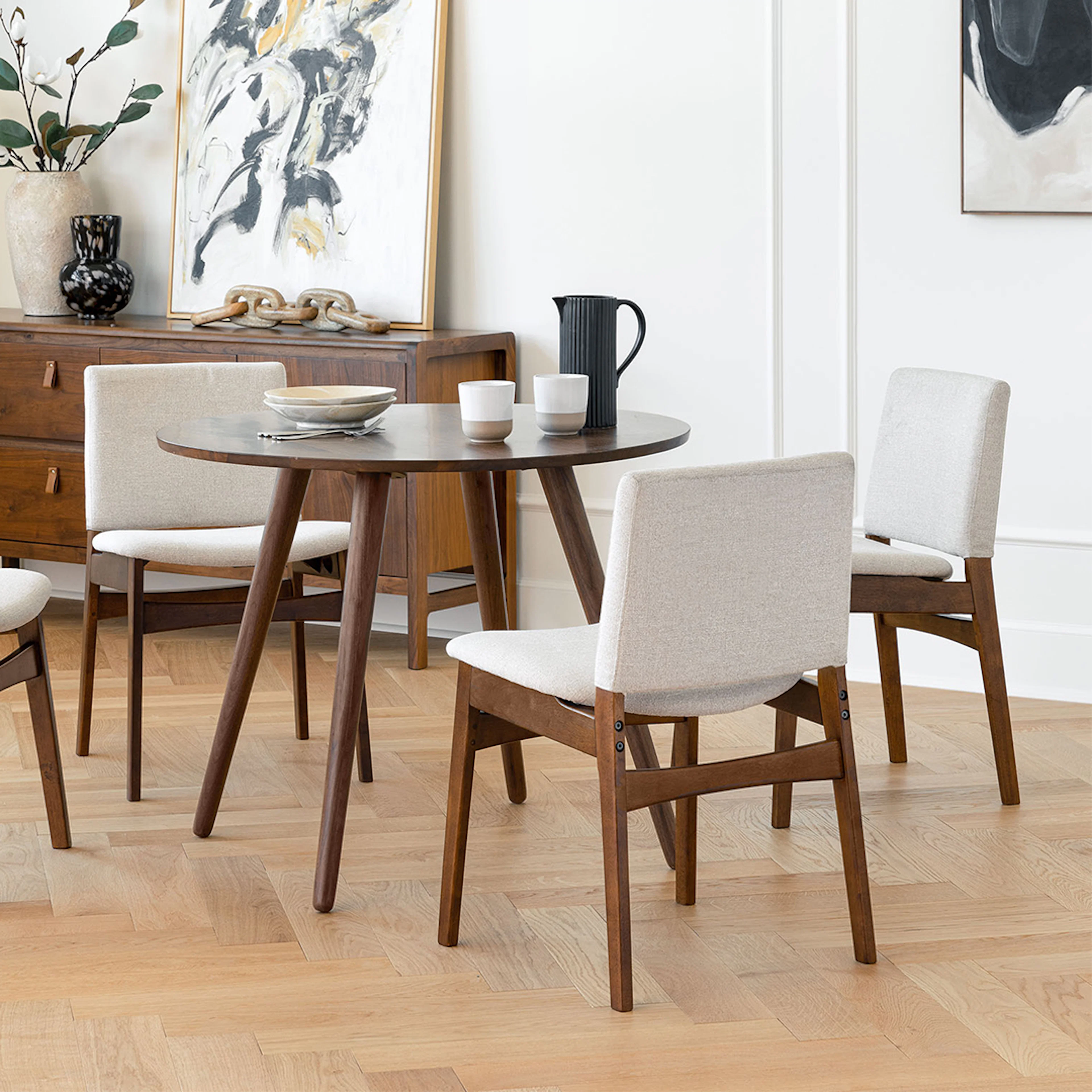 Seno 36" Round Dining Table - Walnut