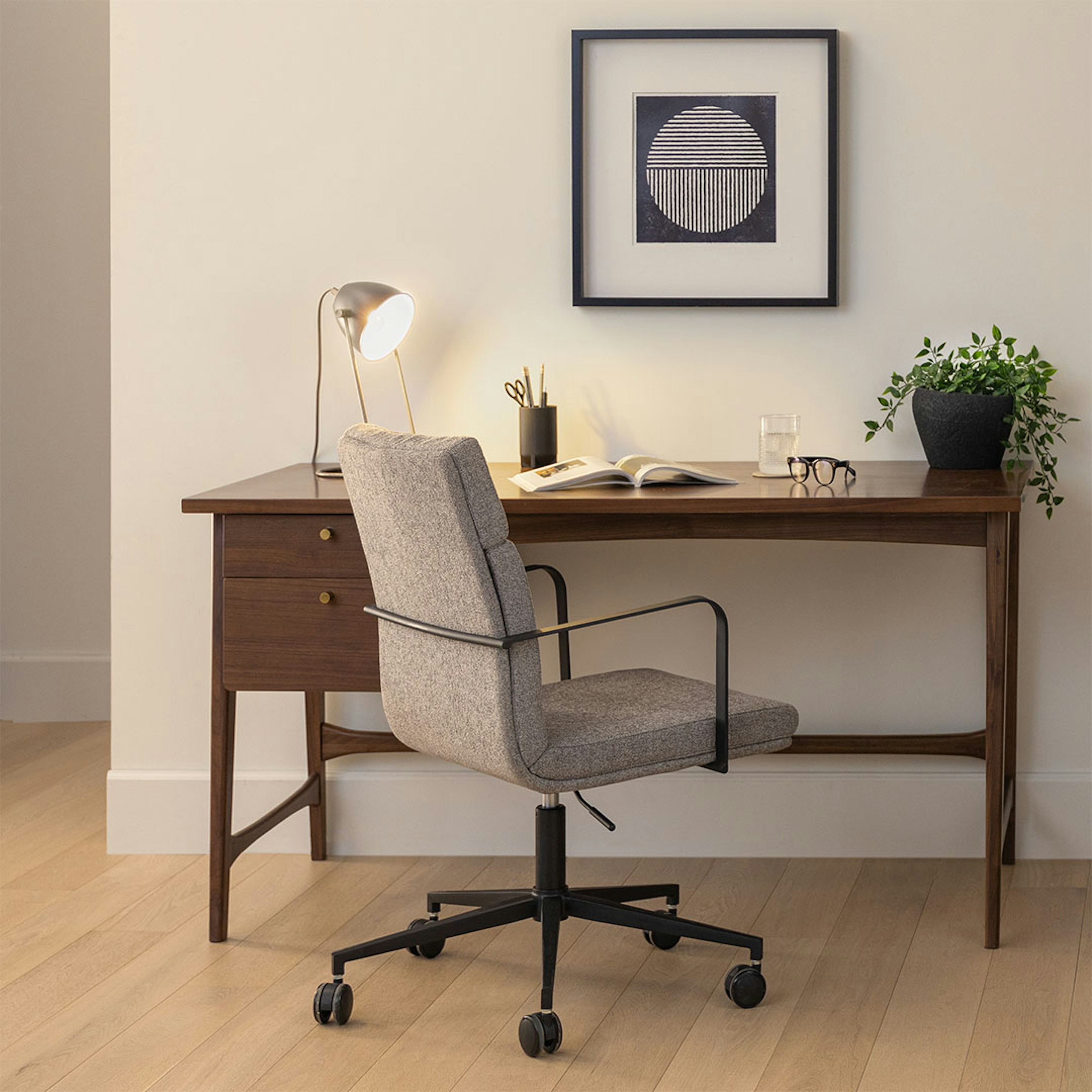 Krossa 58.5" Desk - Walnut