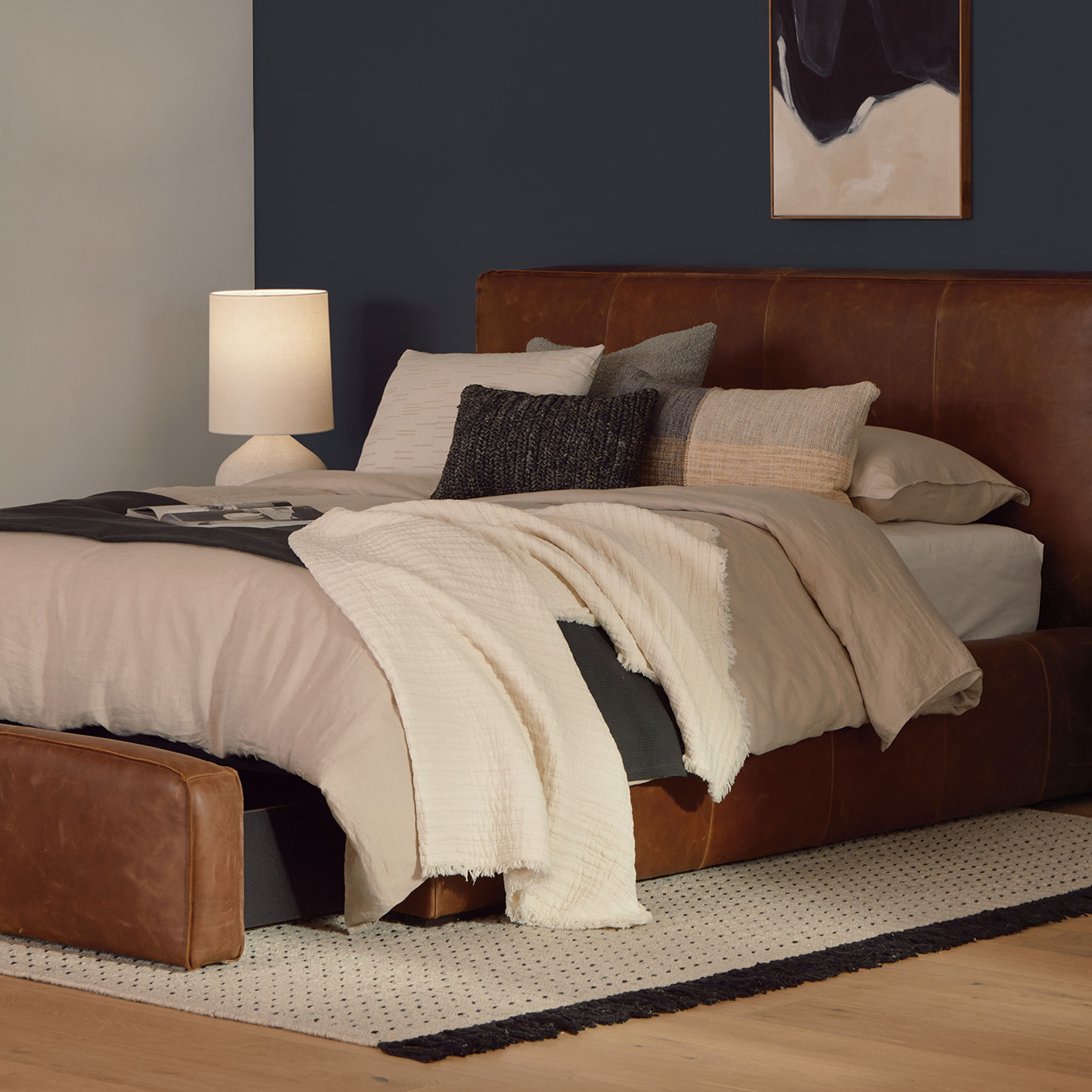 Cigar Queen Leather Storage Bed Rawhide Brown