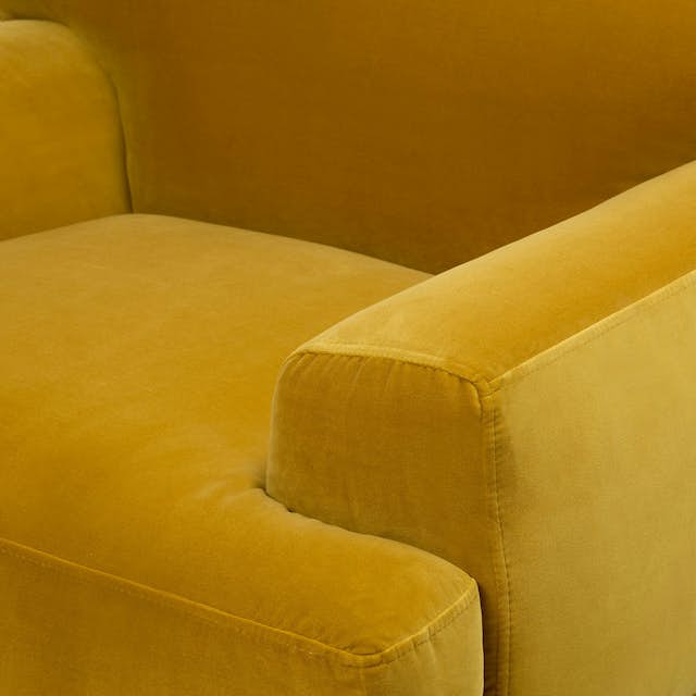 Abisko 42.5" Velvet Lounge Chair - Plush Yarrow Gold