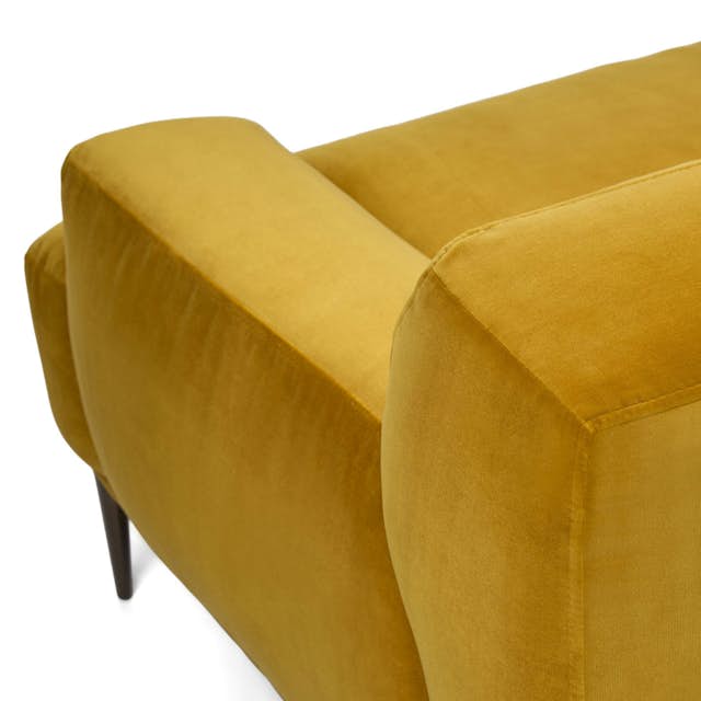 Abisko 42.5" Velvet Lounge Chair - Plush Yarrow Gold