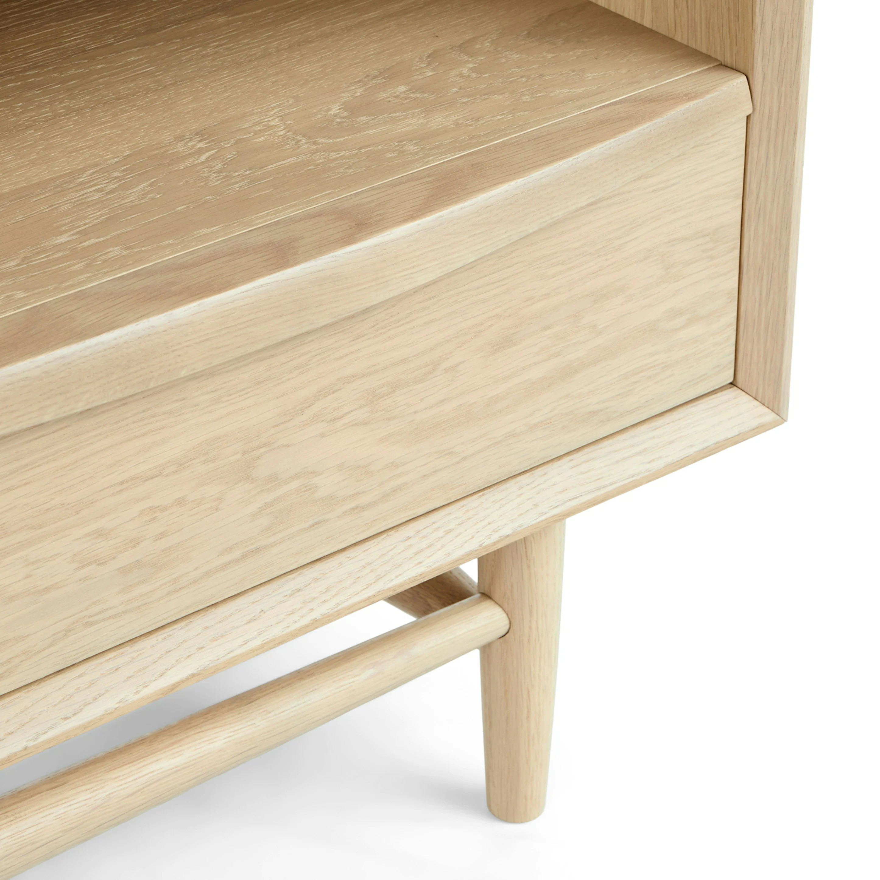 Lenia 63" Low Media Unit - White Oak