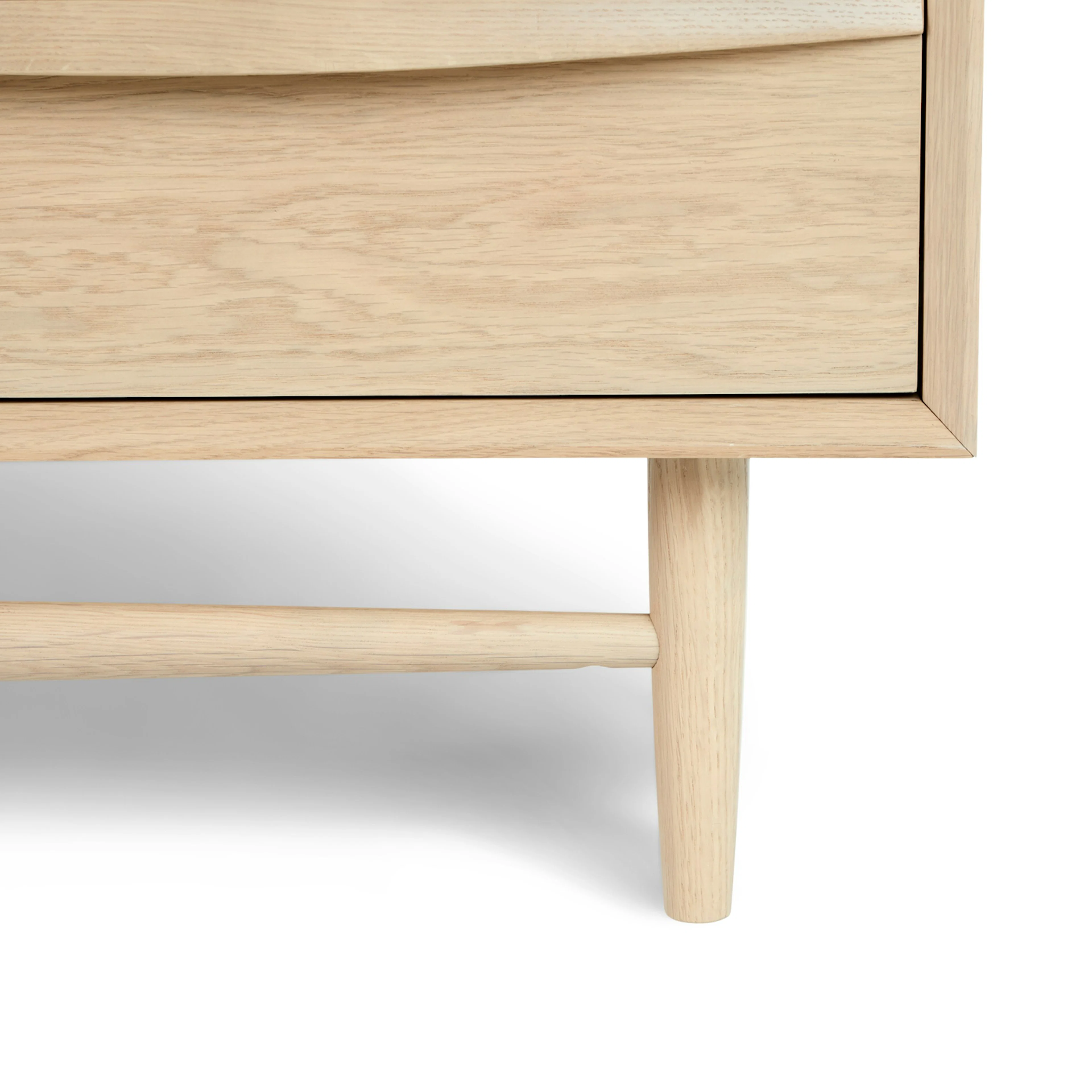 Lenia 63" Low Media Unit - White Oak