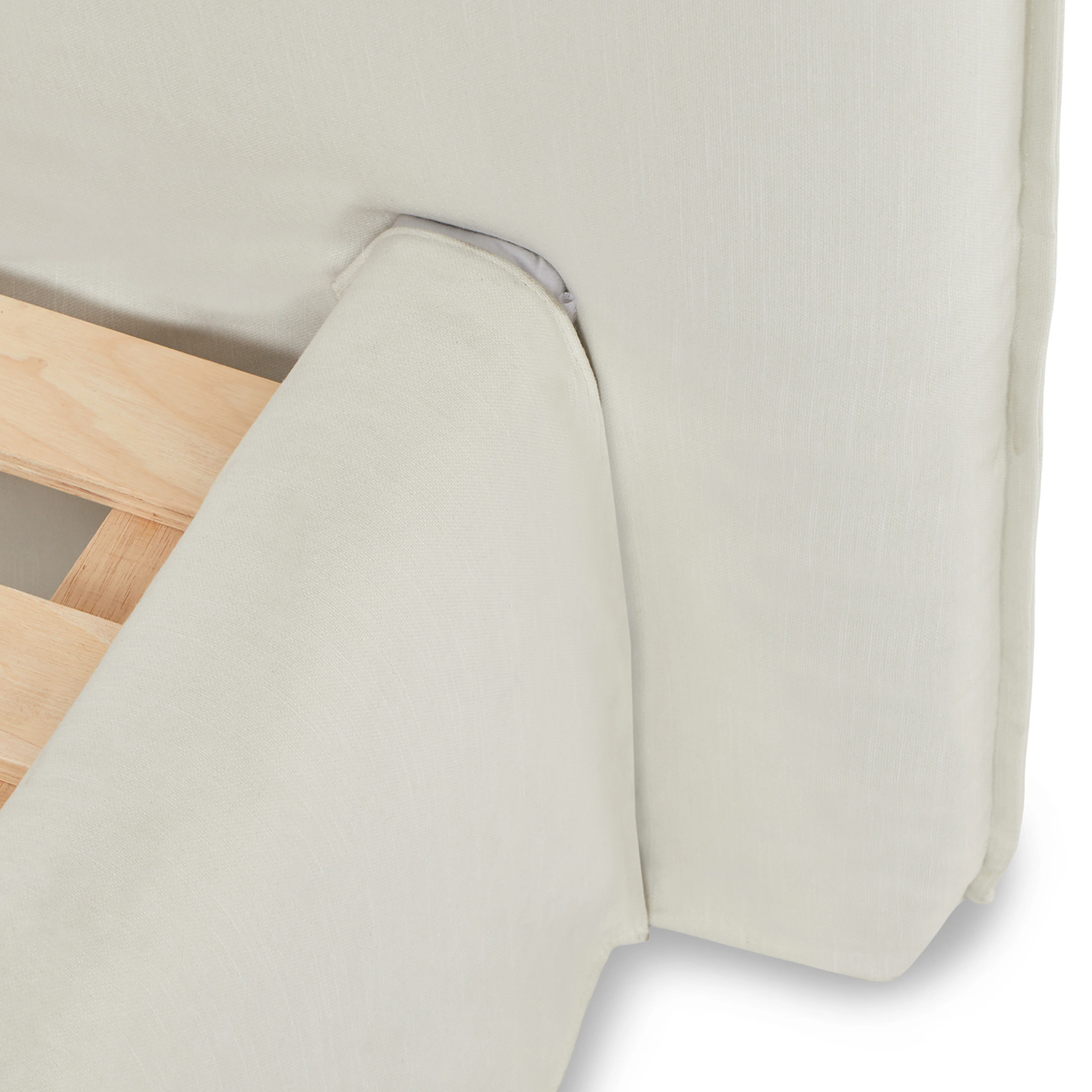 Saba Queen Slipcover Bed - Boulevard White