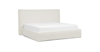 Saba Boulevard White King Slipcover Bed