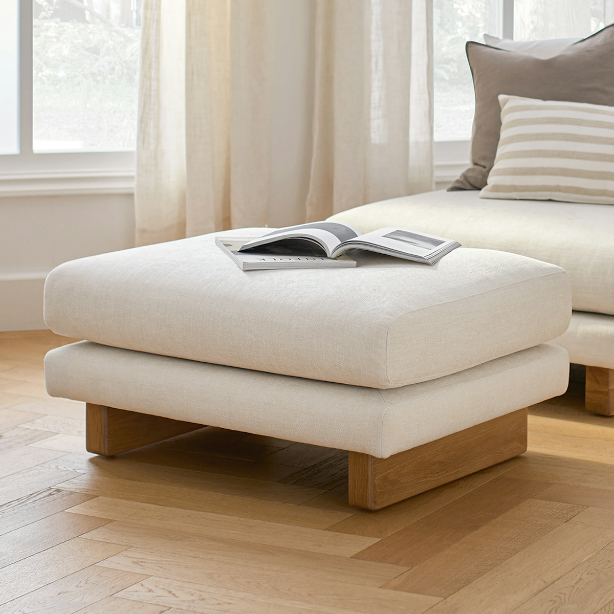 Kalok 34.5" Ottoman - Jasmine Ivory