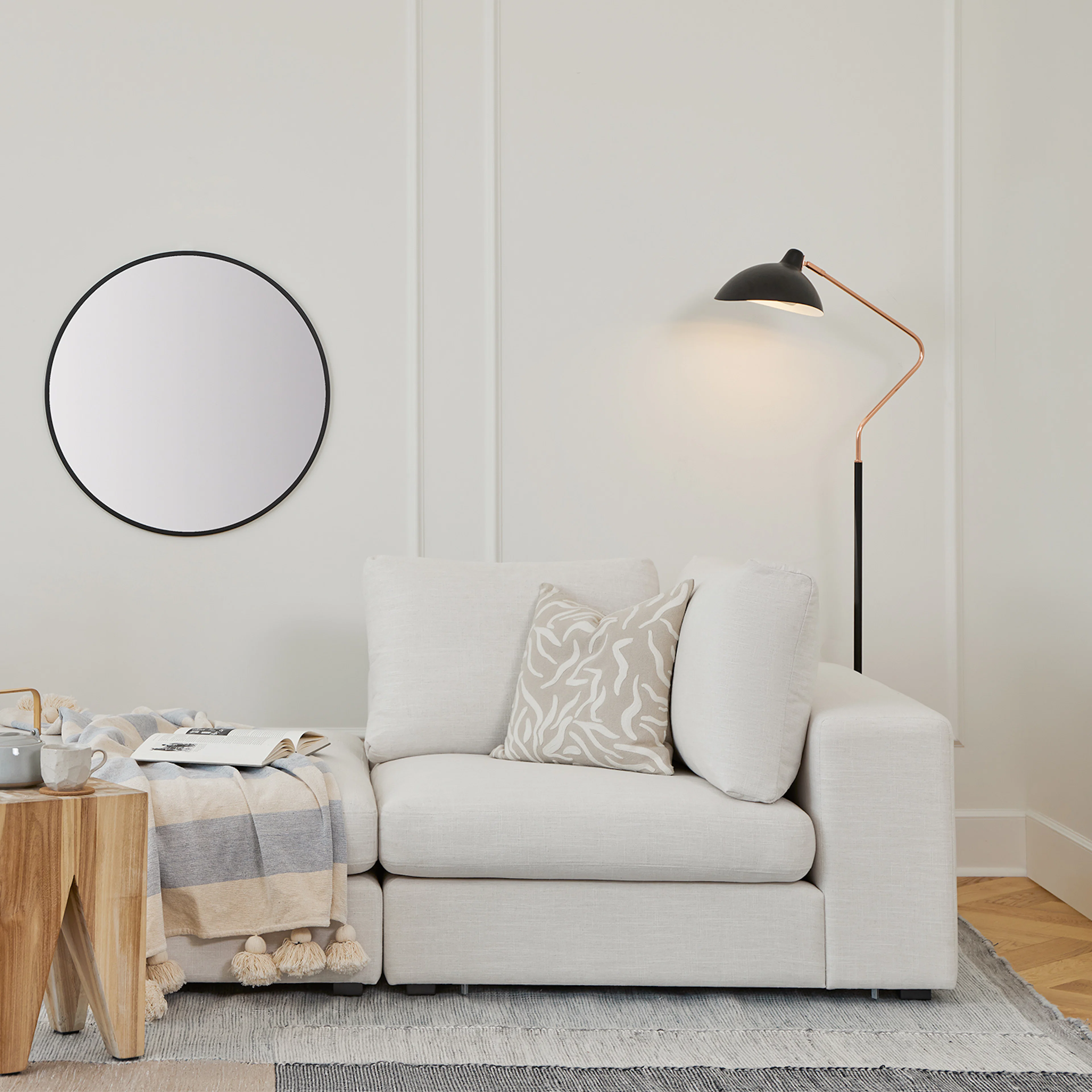 Leap Floor Lamp - Black