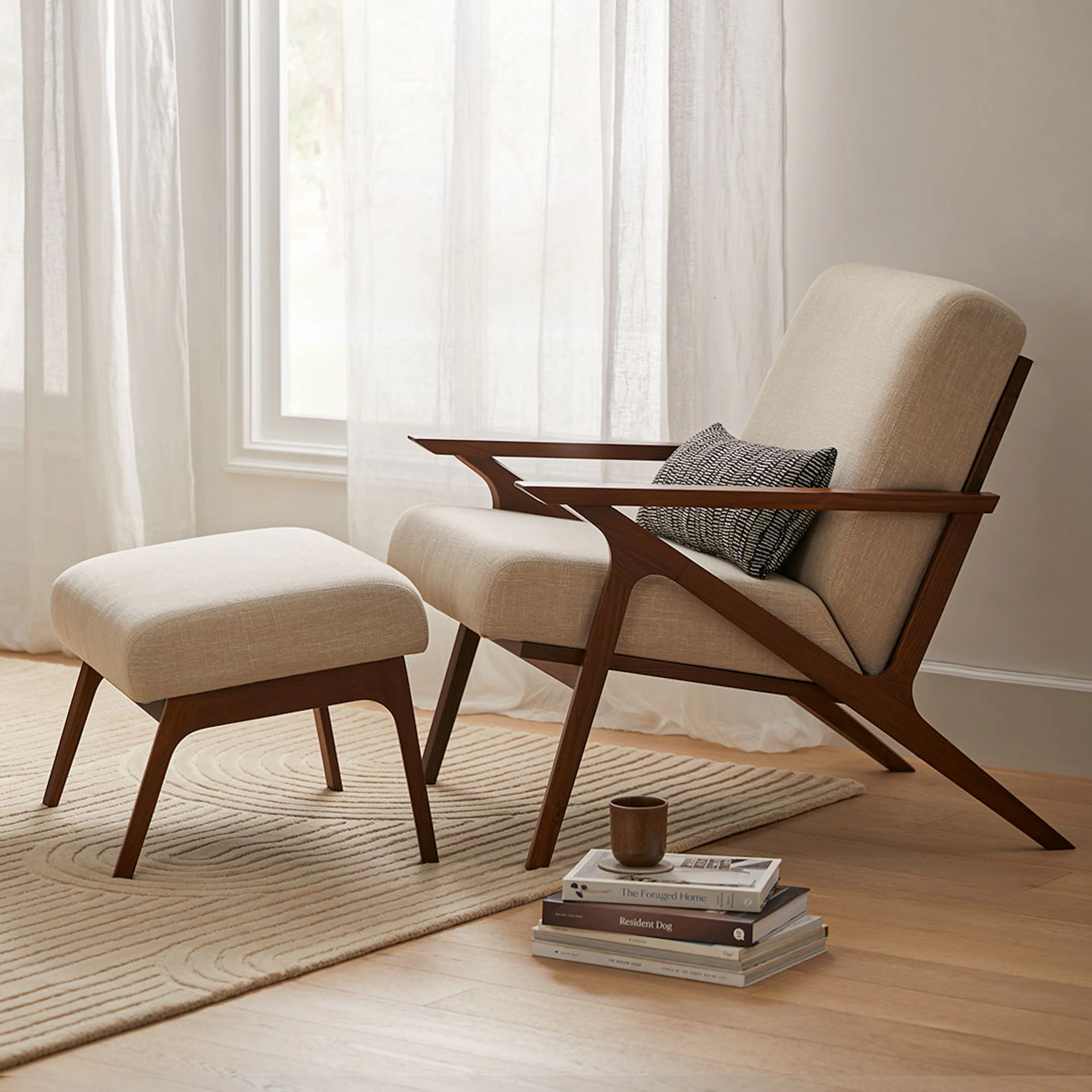 Otio 26" Walnut & Welsh Taupe Lounge Chair