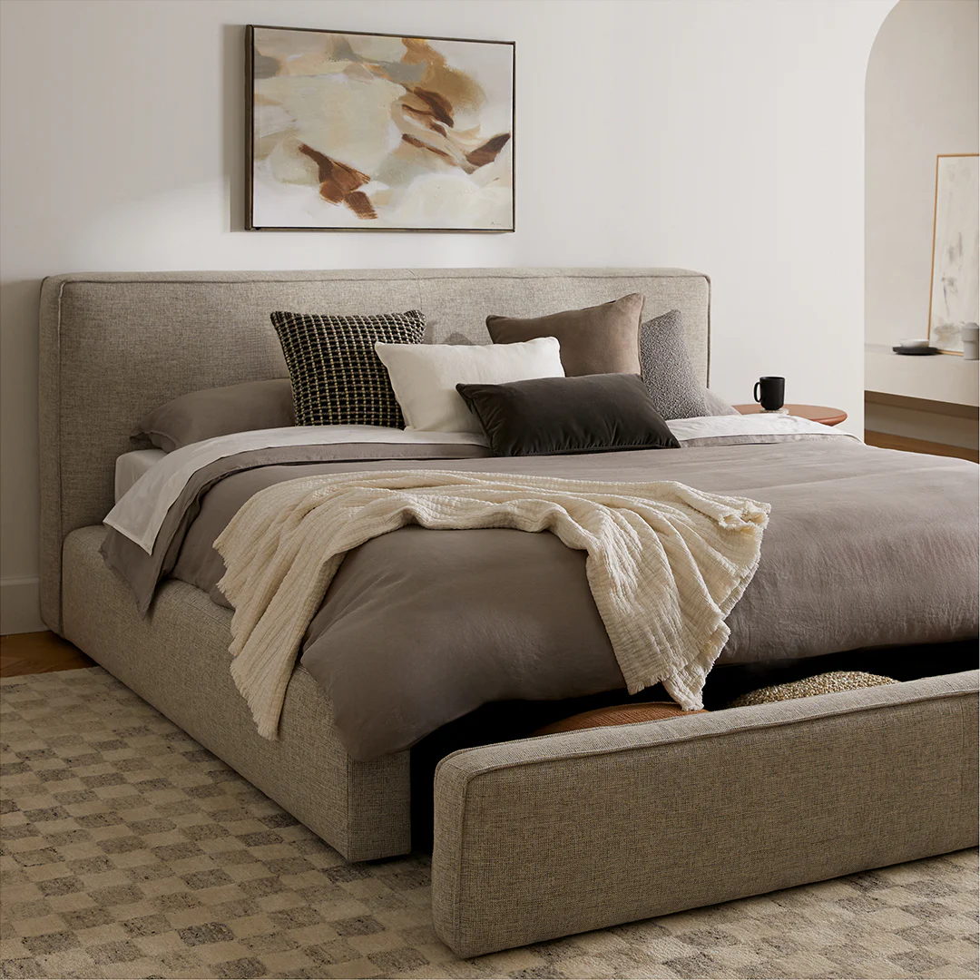 Cigar King Upholstered Storage Bed - Birch Ivory