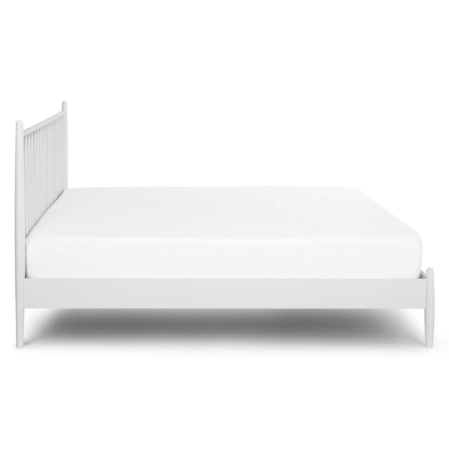 White Ash Wood Queen-Sized Spindle Bed | Lenia Collection | Article