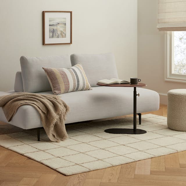 Ouma 5x8 Washable Wool Rug - Wavy Taupe Design