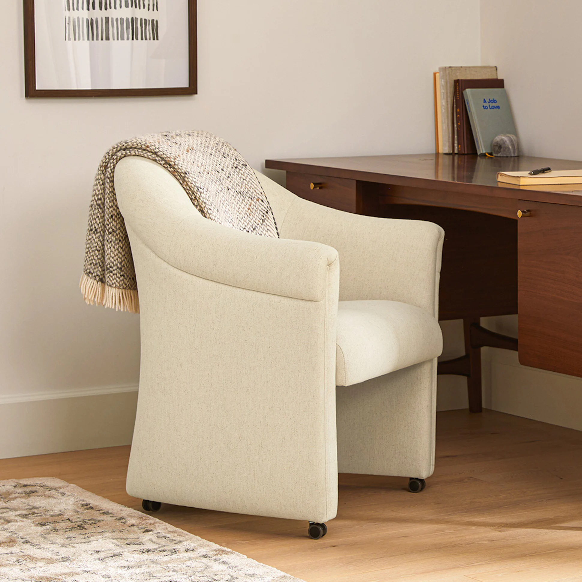 Hess Sand Ivory Chair