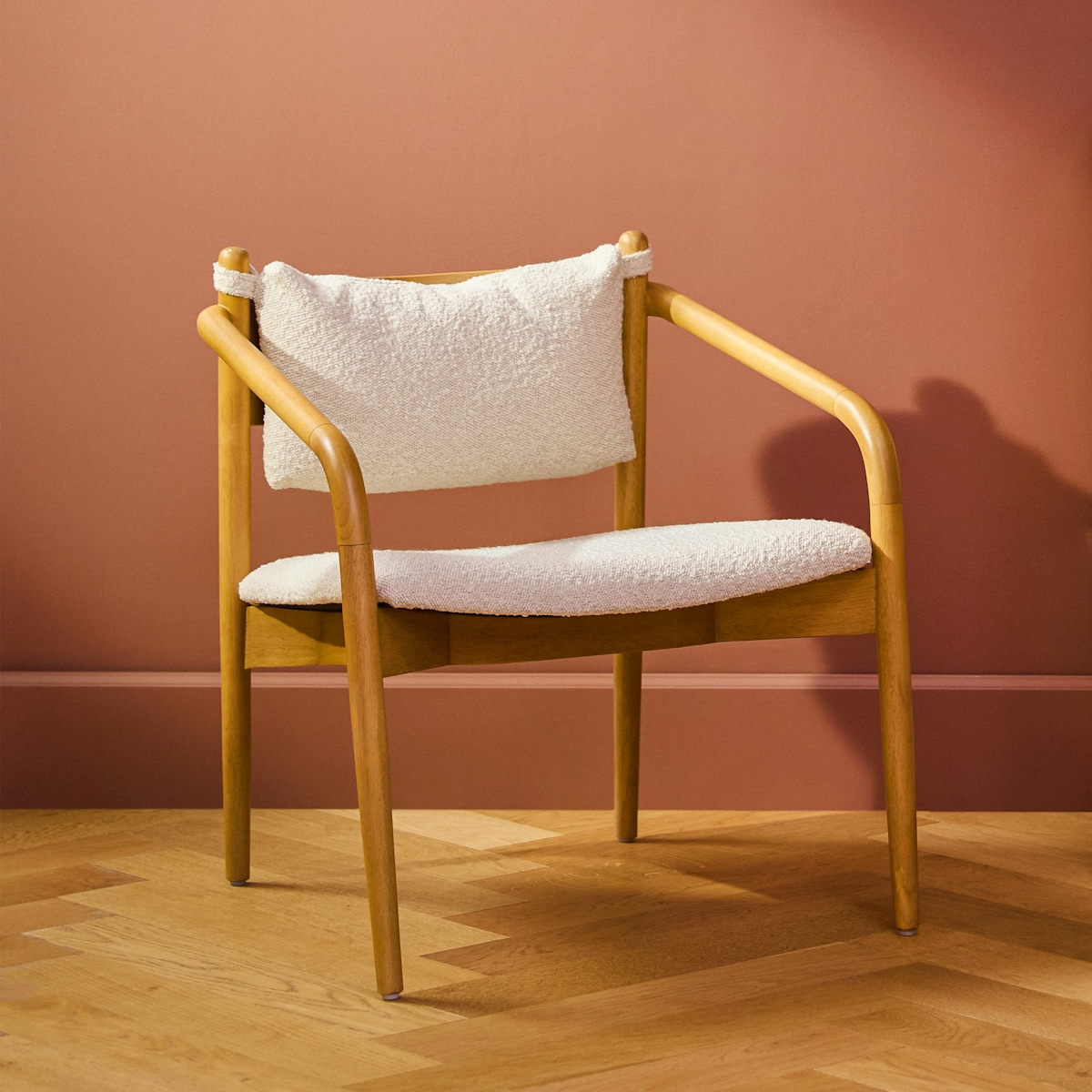 Lento Oak White Ivory Bouclé Teddy Fabric Lounge Chair Article