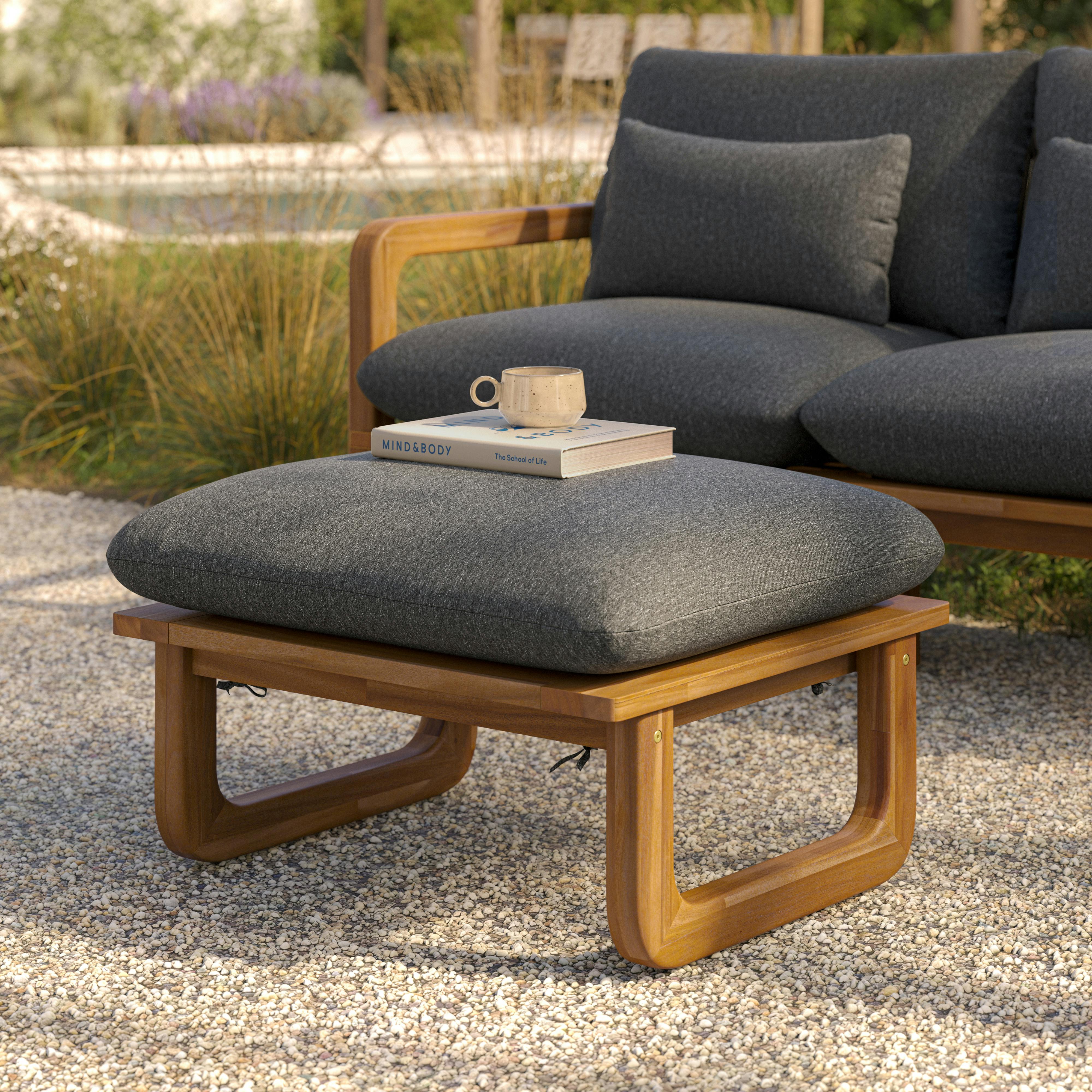 Laholm Dravite Black Ottoman | Article