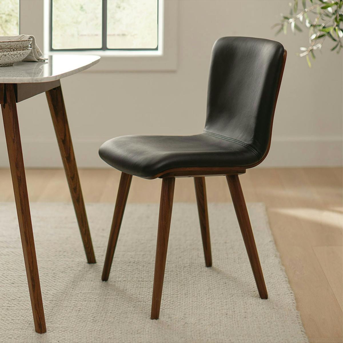 ARTICLE Sede Dining Table