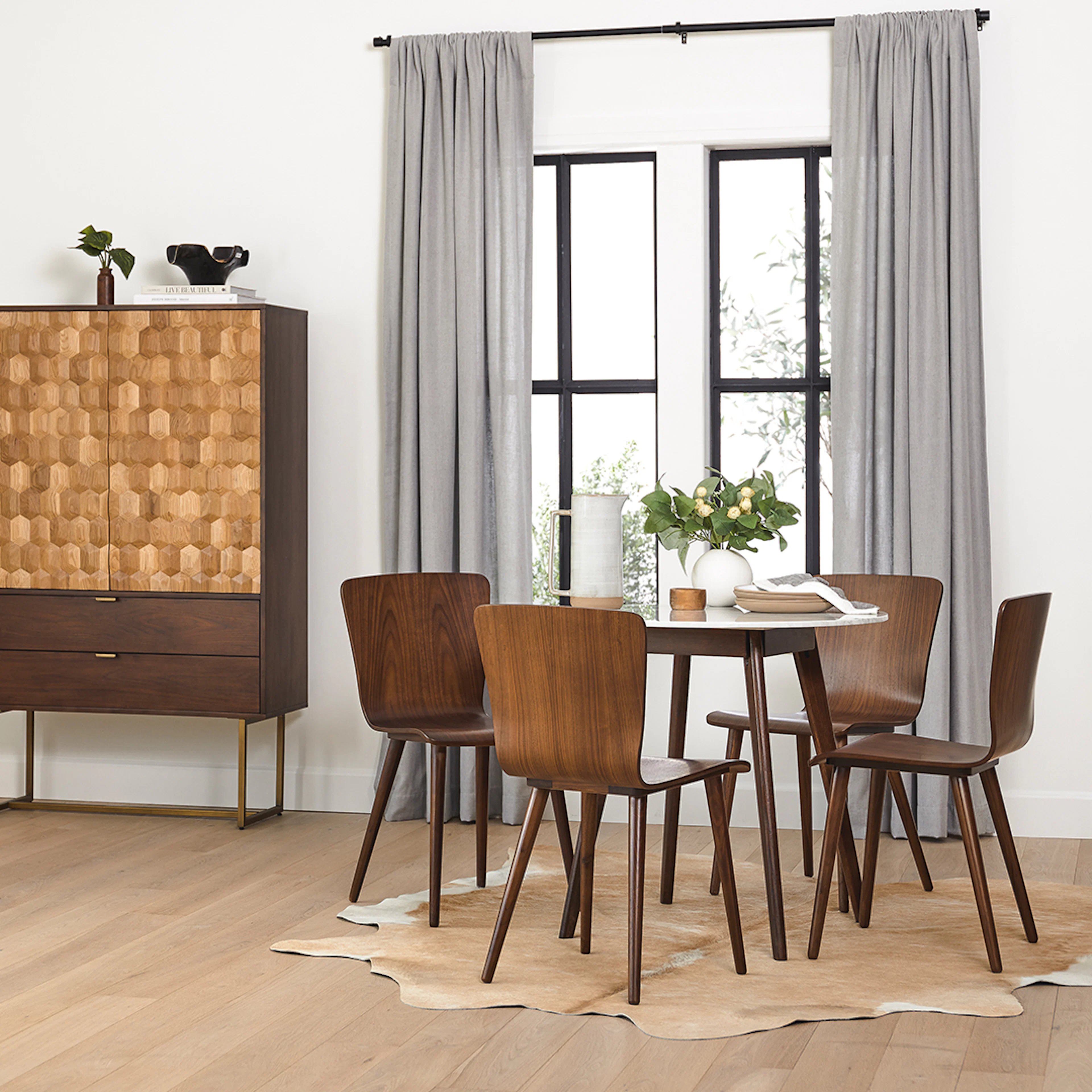 Sede Dining Chair - Walnut